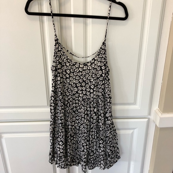 Brandy Melville Dresses & Skirts - Floral Jada Dress from Brandy Melville